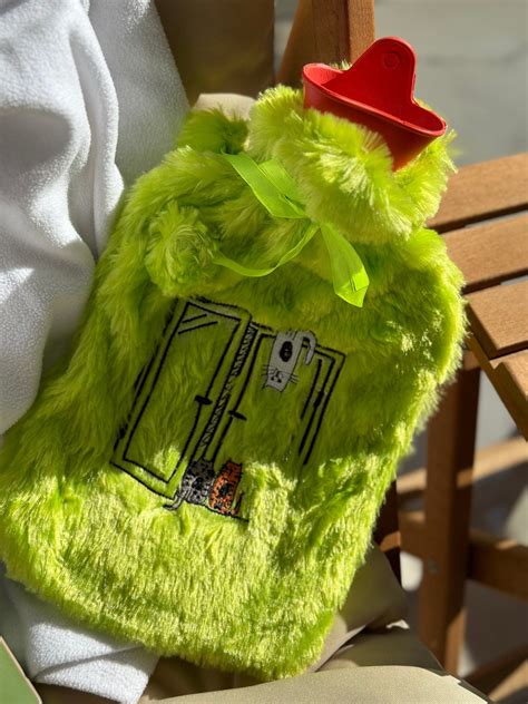 Plush Hot Water Bottle Cats In The Window Feet Bed Warmer Period Cramps Tummy Ache Stiff