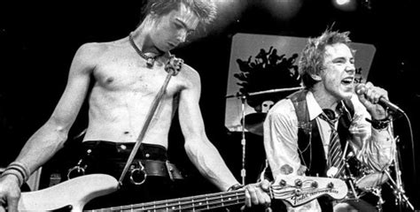 Cuarenta A Os De Punk Rock Con Sex Pistols Y Ramones Kultura Gara Euskal Herriko Egunkaria