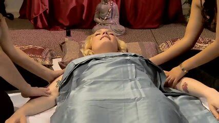 Vanilla Deville Siri And Asa Akira Lesbian Massage