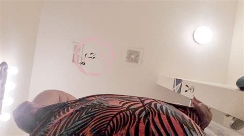 Squatting Bbw Fat Boricua Ass Gordita Reina S Kingdom Clips4sale