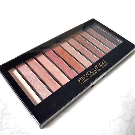 Makeup Revolution Iconic 3 Palette Saubhaya Makeup