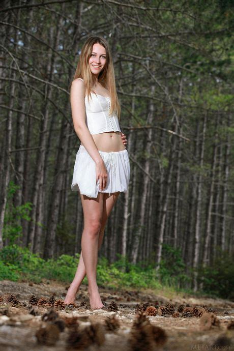 Alluring Teen Violet Removes Her Dress And Poses Naked