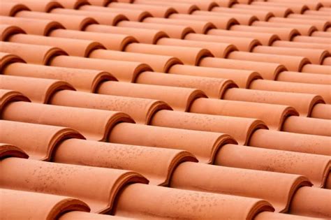 Rolled Roofing vs Roof Shingles vs Tiles - Pros and Cons (with PHOTOS)