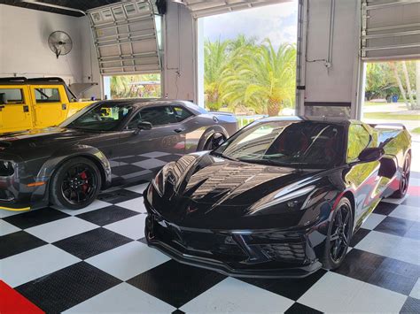 Beautiful TrueLock HDXT Checkerboard Garage Floor Tile Project - Garage
