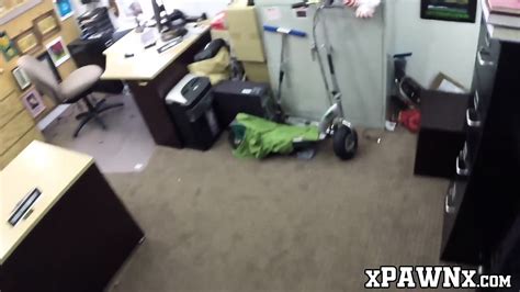 Pretty Babe Pussy Drilled By A Pawnbroker On The Desk