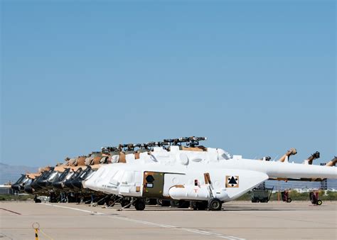 Пентагон показав відправлення російських Ми-17 для Збройних Сил України ...