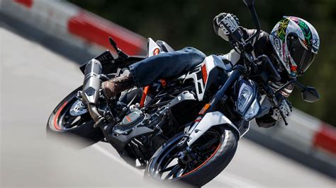 Vergleichstest 125er Naked Bikes Aprilia Tuono 125 Yamaha MT 125 Und KTM 125 Duke