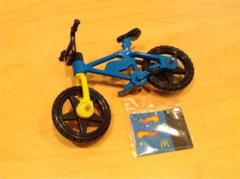 JULIAN S HOT WHEELS BLOG BMX Bike 2000 McDonald S Happy Meal Toy 10