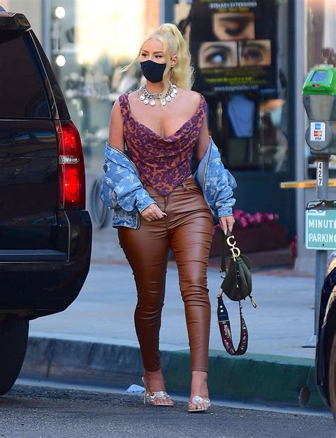 Iggy Azalea Sexy Cleavage Hot Celebs Home