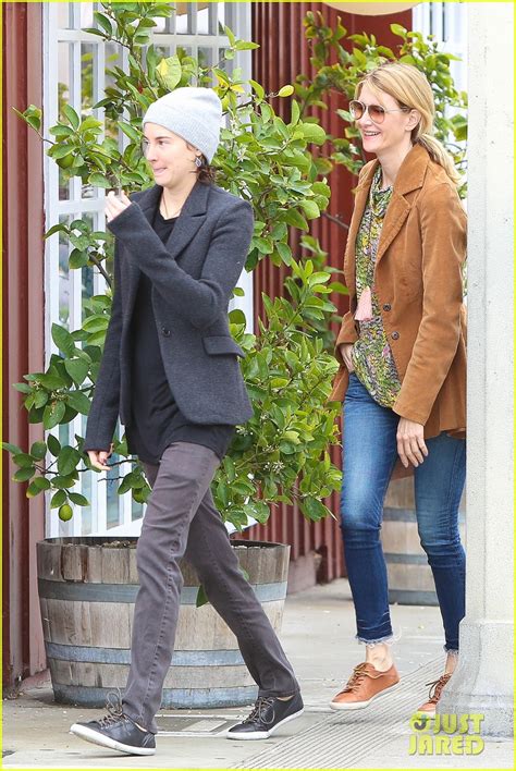 Shailene Woodley Is Comfortable Being Naked In Sex Scenes Photo Magazine Shailene