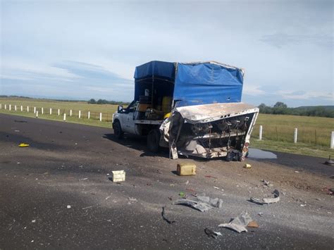 Aparatoso choque y volcadura en la súper carretera a Rioverde