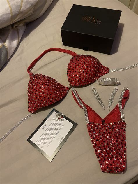 Second Hand Bikini Suits KOMPAK