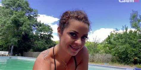 French MILF Gives An Amazing Blowjob By The Pool CAM Tnaflix
