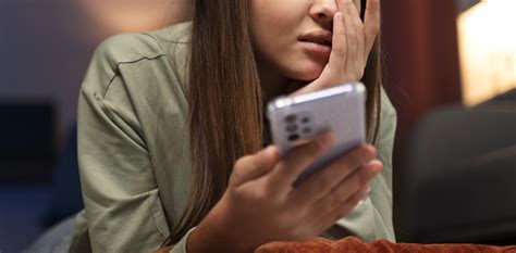 Υπόθεση revenge porn στην Αμαλιάδα Την εκβίαζαν και ανέβασαν γυμνό της