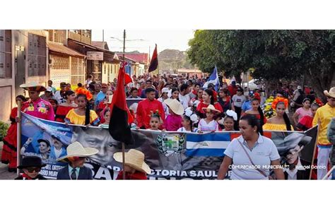 Familias de Carazo realizan caminata en conmemoración al General Sandino