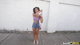 Dani Diaz Is Getting Picked Up Outdoors Porn Movies 3Movs