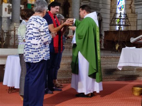 Entrée en catéchuménat et 1ère communion en léglise St Etienne