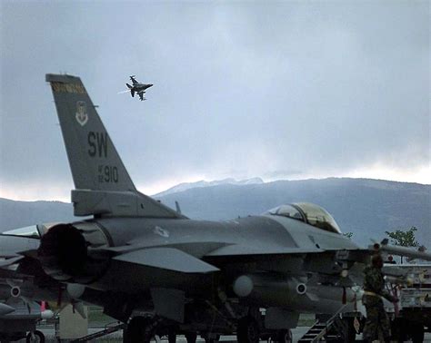 combatindex.com: F-16CJ Fighting Falcon