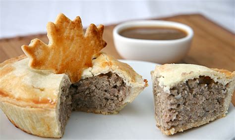 What’s Baking: Traditional Tourtière (French-Canadian Meat Pie) | JBean ...