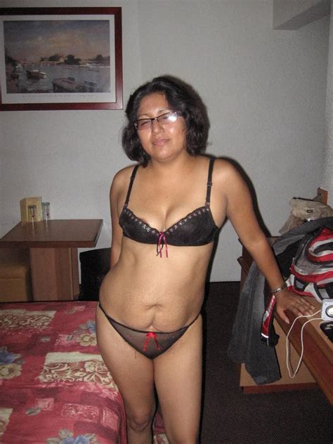 Mallu Wife Sex In Bra Panty Desi Mallu Aunty Removing Nighty Hd Pics