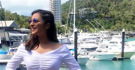 Milky Hot Thighs Legs Of Indian Celebs Parineeti Chopra Hot In Thailand