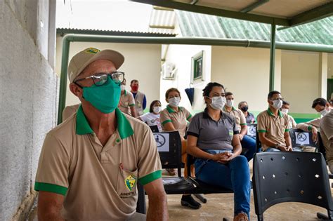 Fernanda Hassem Entrega Fardamento E Epi S Para Equipe De Endemias De