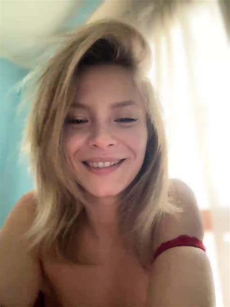 Sexy Blonde Annie 2024 02 24 041857