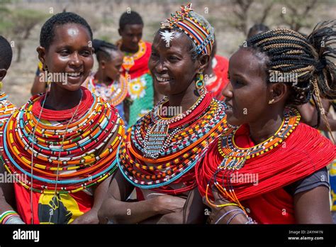 Samburu clothing hi-res stock photography and images - Alamy