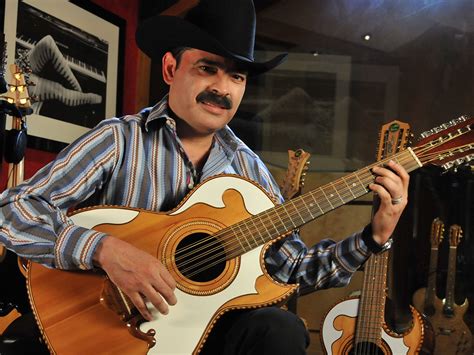 El PolÉmico Narcocorrido Que Enfrenta Al Vocalista De Los Tucanes De