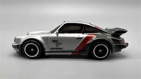 Premium Hot Wheels Cyberpunk Porsche Turbo Pop Culture Hxd Grey