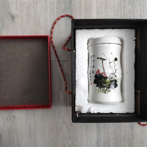 Подарочный китайский чай в фарфоровой банке – купить в Москве, цена 3 ...