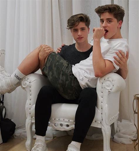 Ivan Martinez Lgbt Couples Cute Gay Couples Parejas Goals Tumblr Martenez Twins Emilio