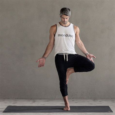 Mens Yoga Clothes