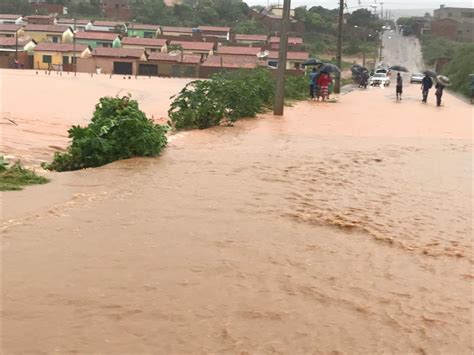 Chuva Deixa Milhares De Pessoas Desabrigadas Em Parte Do Nordeste