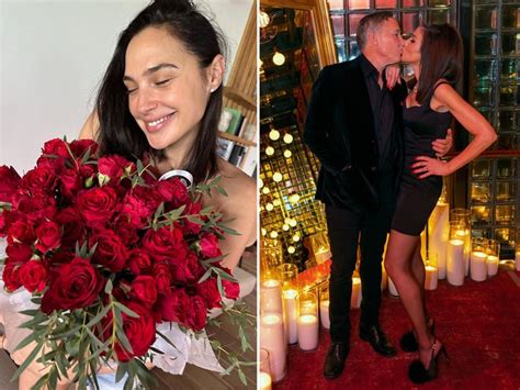 Emily Ratajkowski And Eric Andre Pose For Nude Valentine S Day Post