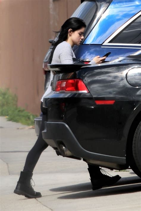 Ariel Winter Sexy And Busty Hot Celebs Home