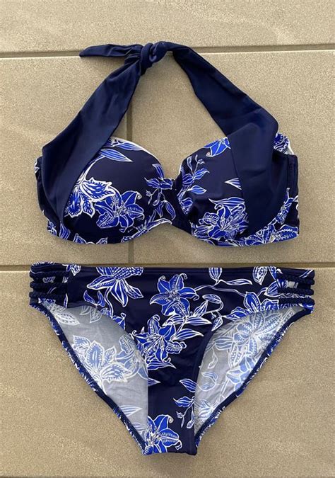 NEU Neckholder Bikini Gr C Gr Neu und originalverpackt in Biberen für CHF mit