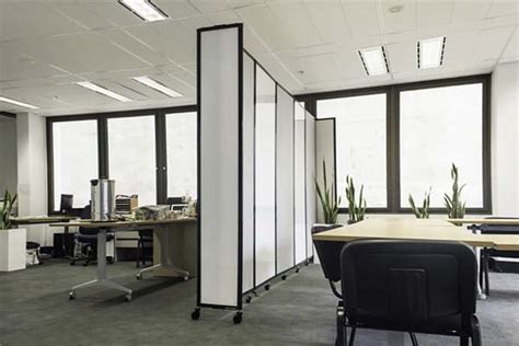 Acoustic Room Dividers & Soundproof Partitions - Portable Partitions