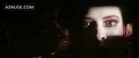 A FILOSOFIA NA ALCOVA NUDE SCENES AZNude