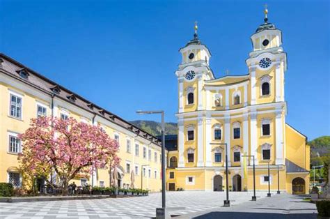 Mondsee Abbey | castle, monastery, interesting place, listed building ...