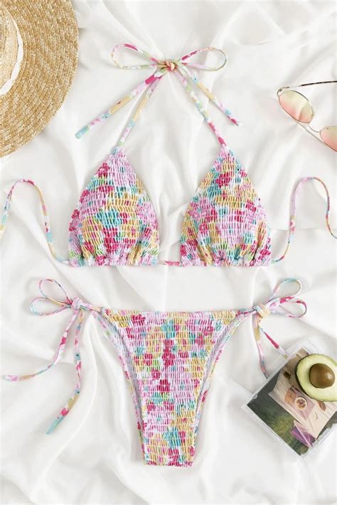 Bikini đi biển hai mảnh hoa nhún kèm khăn