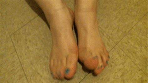 Amateur Bbw Latina Sensual Lotioning Her Feet Ms Lucy Bbw Toys Trampling Crush Clips Sale