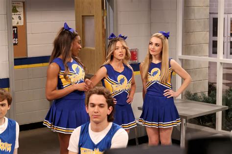 Sydney Sweeney Dazzles In A Revealing Outfit Flaunting Her Big Breasts On Snl Hot Celebs Home