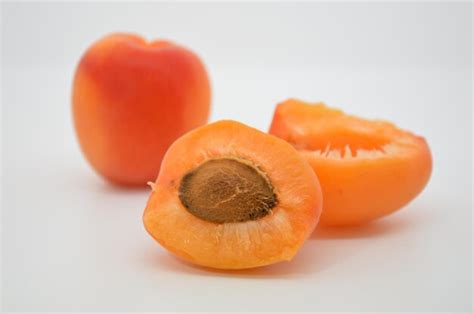 Premium Photo Apricots Fresh Fruits