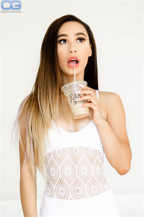 Eva Gutowski Nude Pictures Photos Playboy Naked Topless Fappening