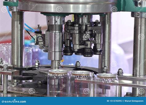 Aluminum Lid Packing Machine For Plastic Can Stock Image Image Of