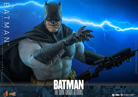 The Dark Knight Returns Hot Toys Batman Figure The Toyark News