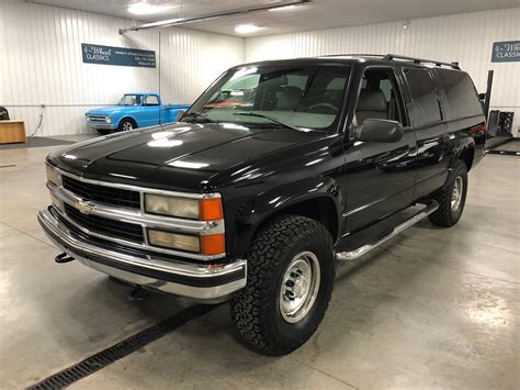 1999 Chevrolet Suburban 4 Wheel Classicsclassic Car Truck And Suv