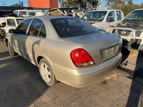 Nissan Pulsar N16 Workshop 8