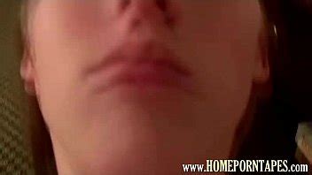 Polla peluda enterrada en el coño afeitado XVIDEOS